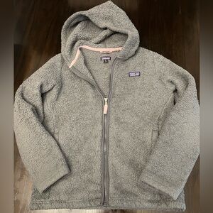 Girls size xl(14) Patagonia jacket